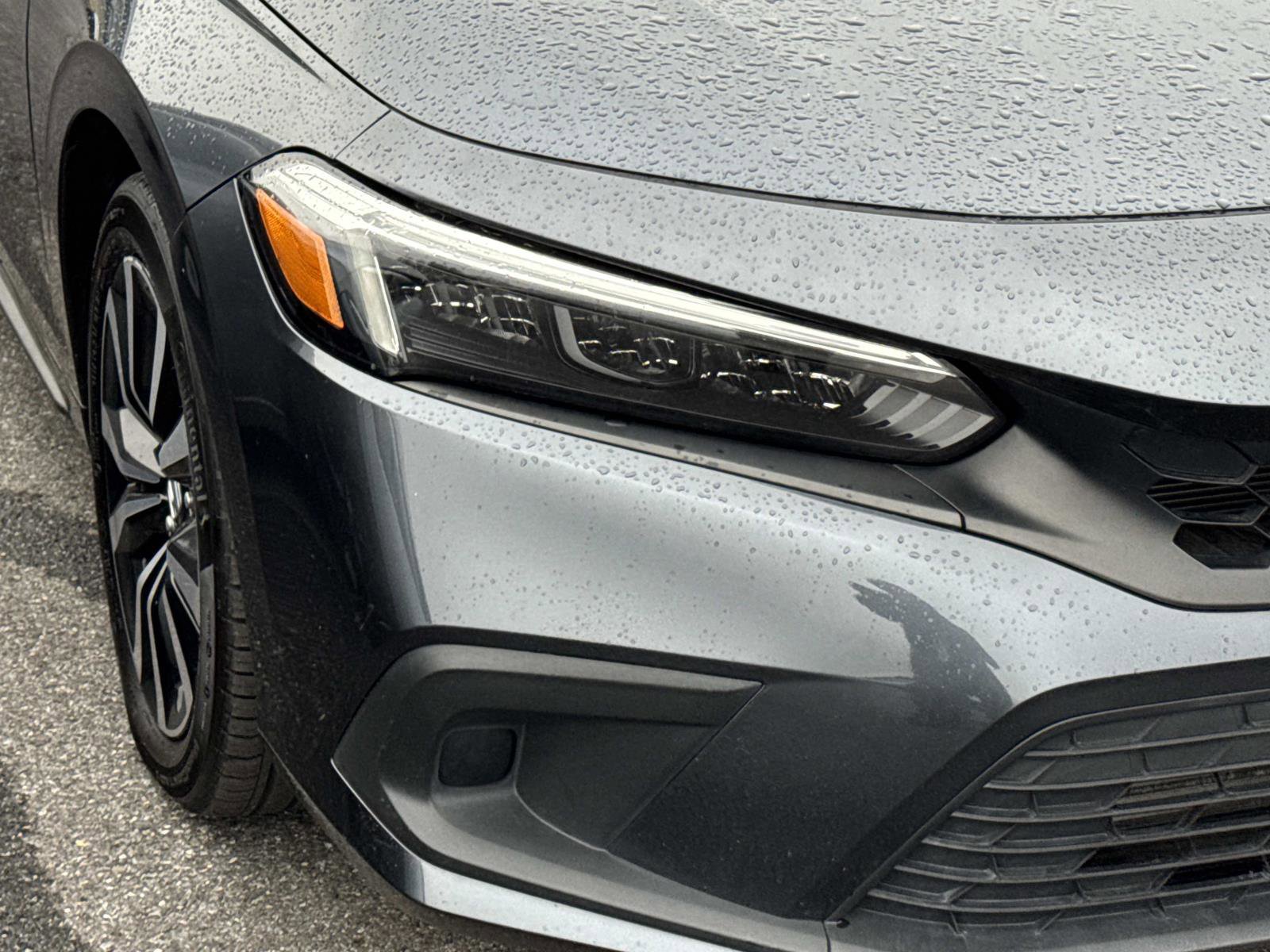 Used 2023 Honda Civic EX-L image 4