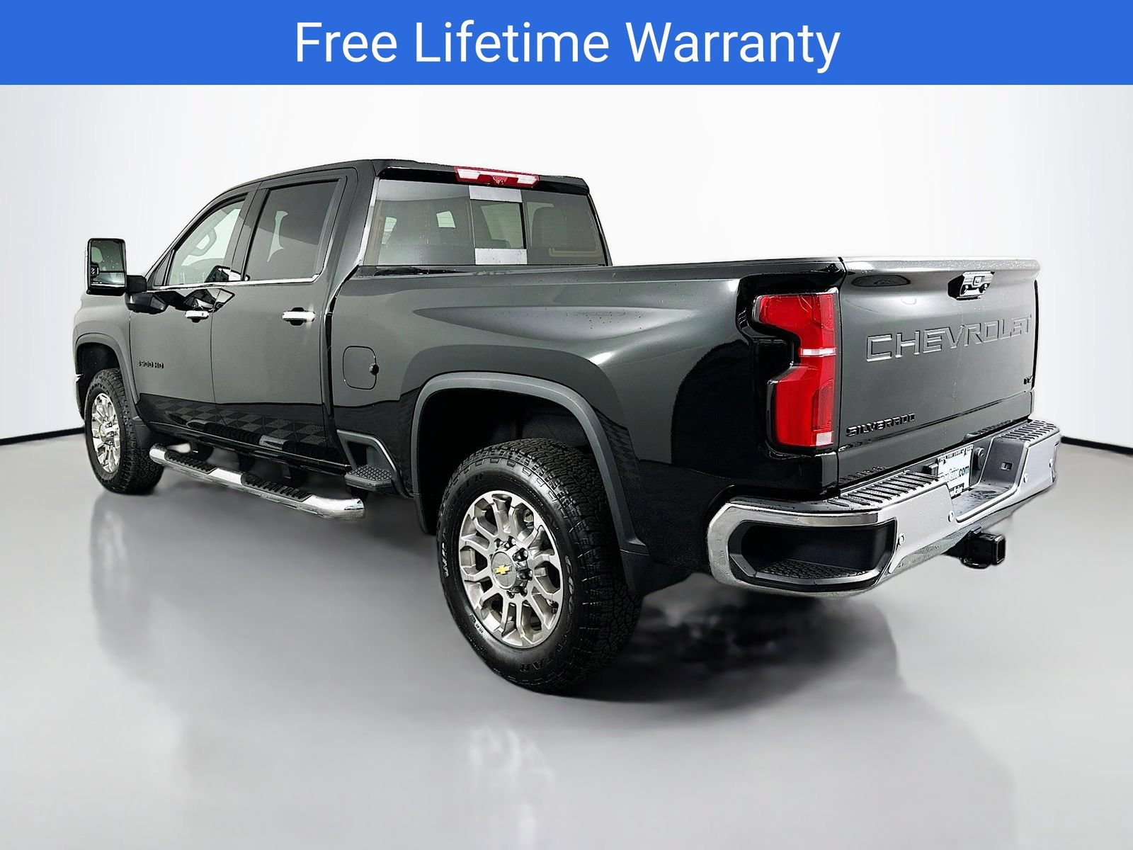 New 2025 Chevrolet Silverado 3500 LTZ w/ LTZ Premium Package AWD/4WD image 6