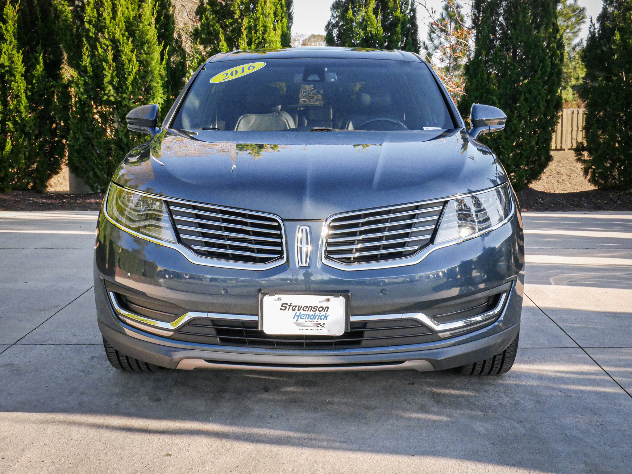 Used 2016 Lincoln MKX Reserve w/ Luxury Package image 3
