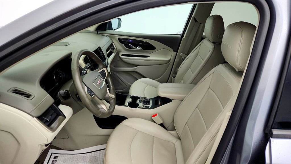 Used 2019 GMC Terrain Denali w/ Advanced Safety Package image 21