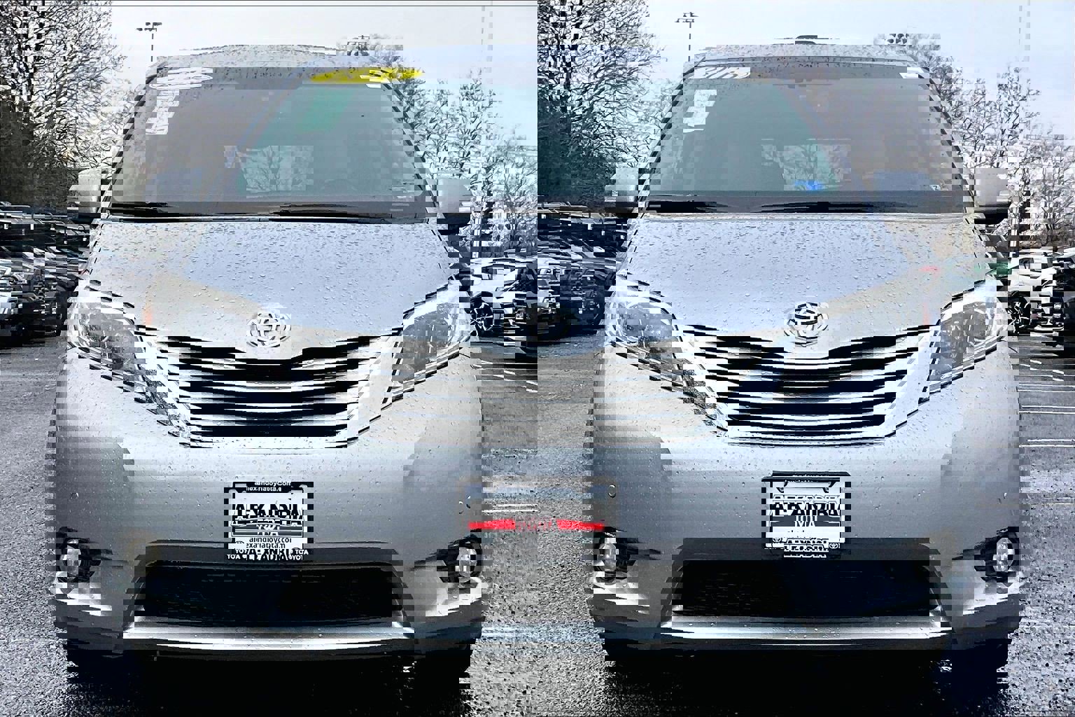 Used 2015 Toyota Sienna Limited Premium image 3