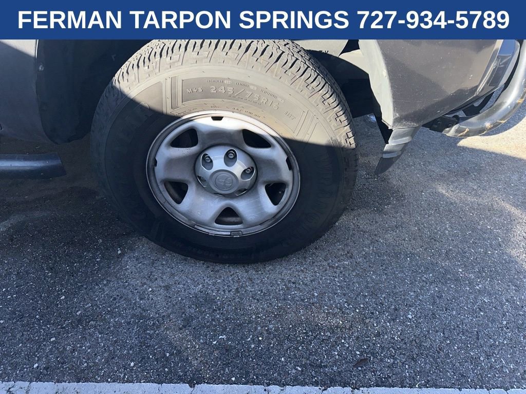 Used 2017 Toyota Tacoma 2WD Double Cab image 2