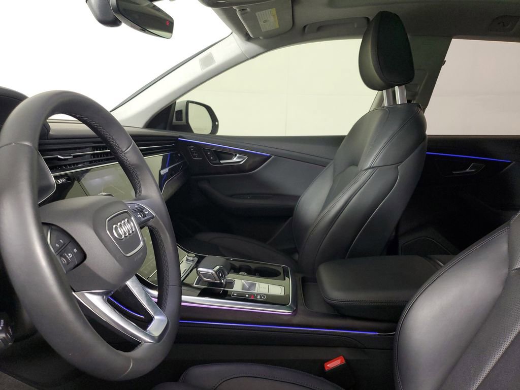 Used 2023 Audi Q8 Prestige AWD/4WD image 23