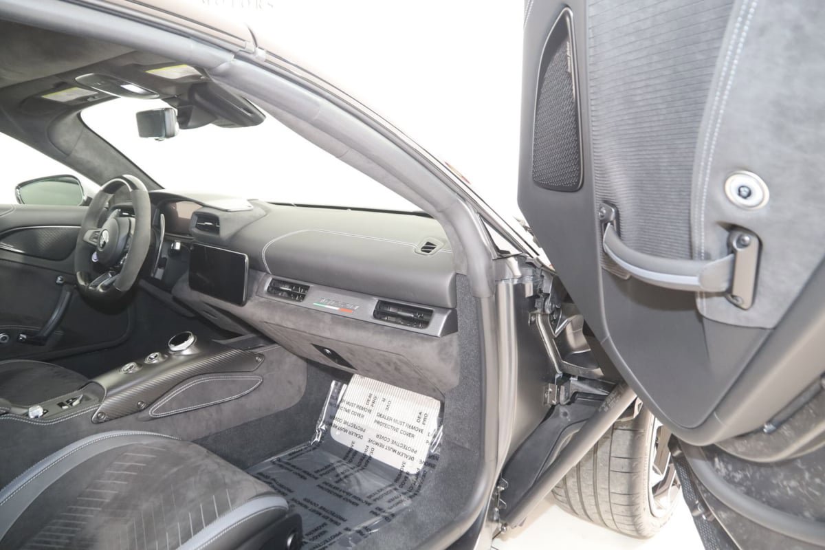 Used 2024 Maserati MC20 Cielo RWD image 76