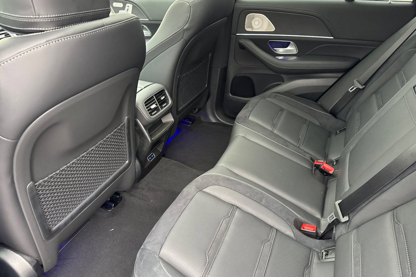 New 2026 Mercedes-Benz GLE 53 AMG 4MATIC Coupe image 11