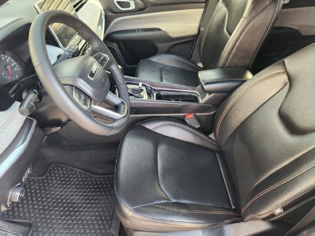 Used 2024 Jeep Compass Latitude AWD/4WD image 14