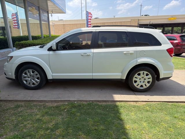 Used 2019 Dodge Journey SE FWD image 2