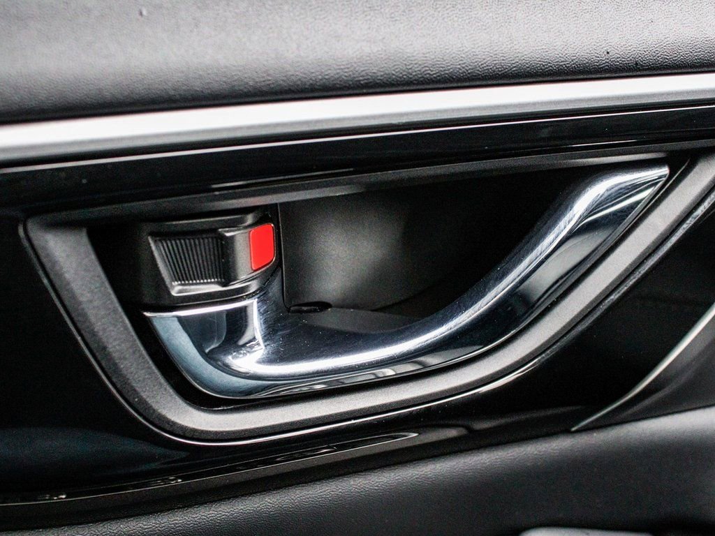 Used 2023 Subaru Legacy Limited image 9