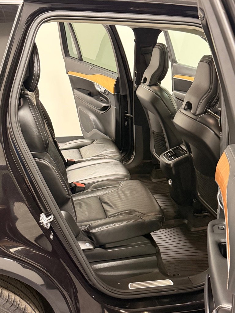 Used 2019 Volvo XC90 T6 Inscription w/ Luxury Package image 11