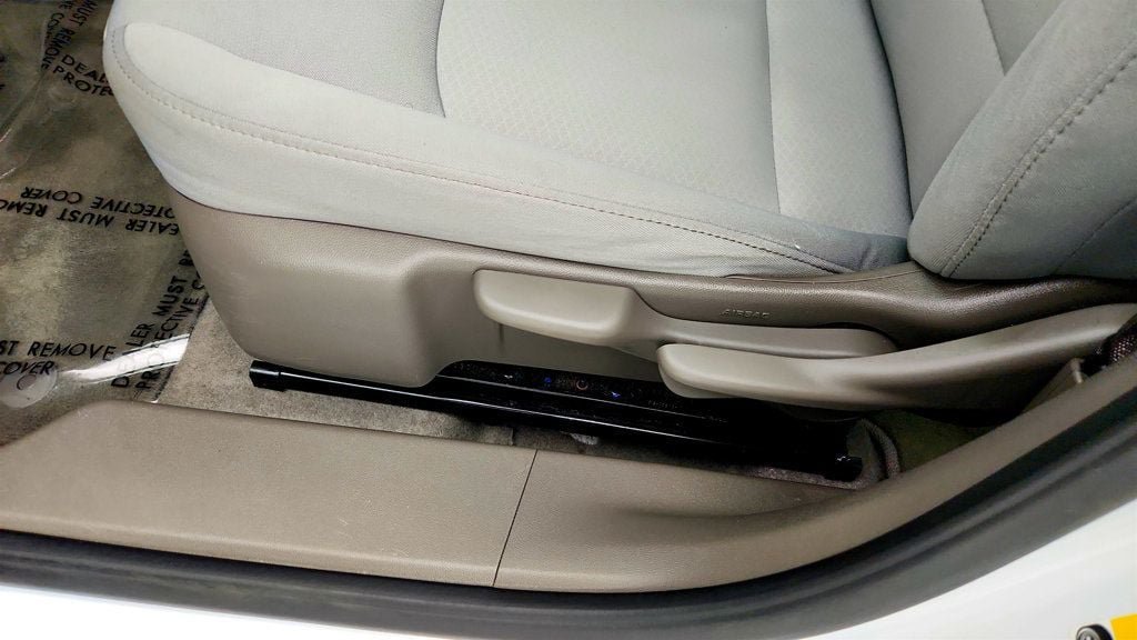 Used 2018 Chevrolet Malibu LS FWD image 11