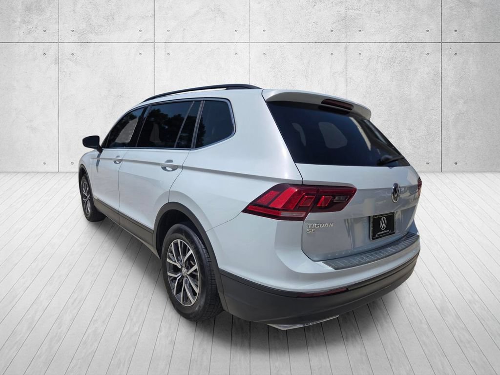 Used 2019 Volkswagen Tiguan SE w/ Panoramic Sunroof Package FWD image 3