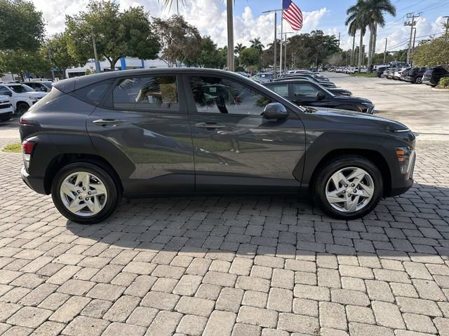 Used 2024 Hyundai Kona SE FWD image 14