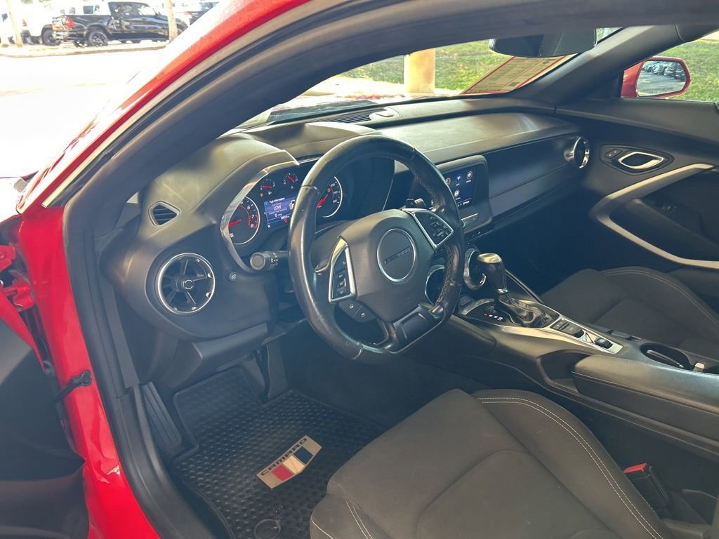 Used 2020 Chevrolet Camaro LT image 6