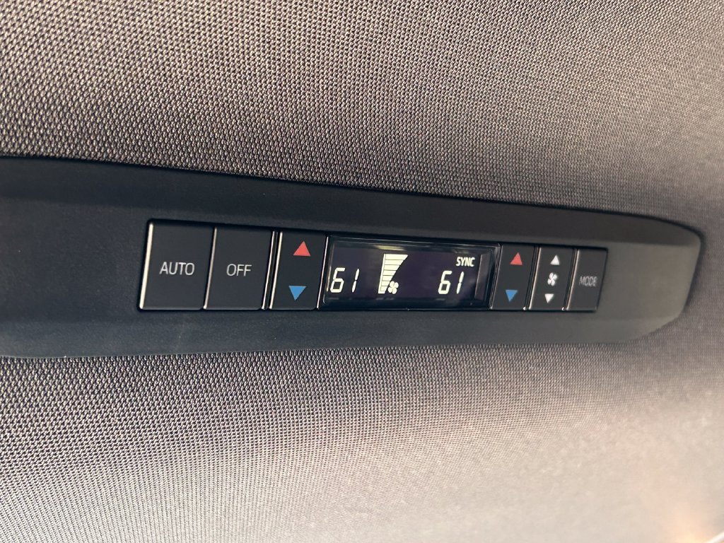 Used 2026 Toyota Sienna Limited AWD/4WD image 24