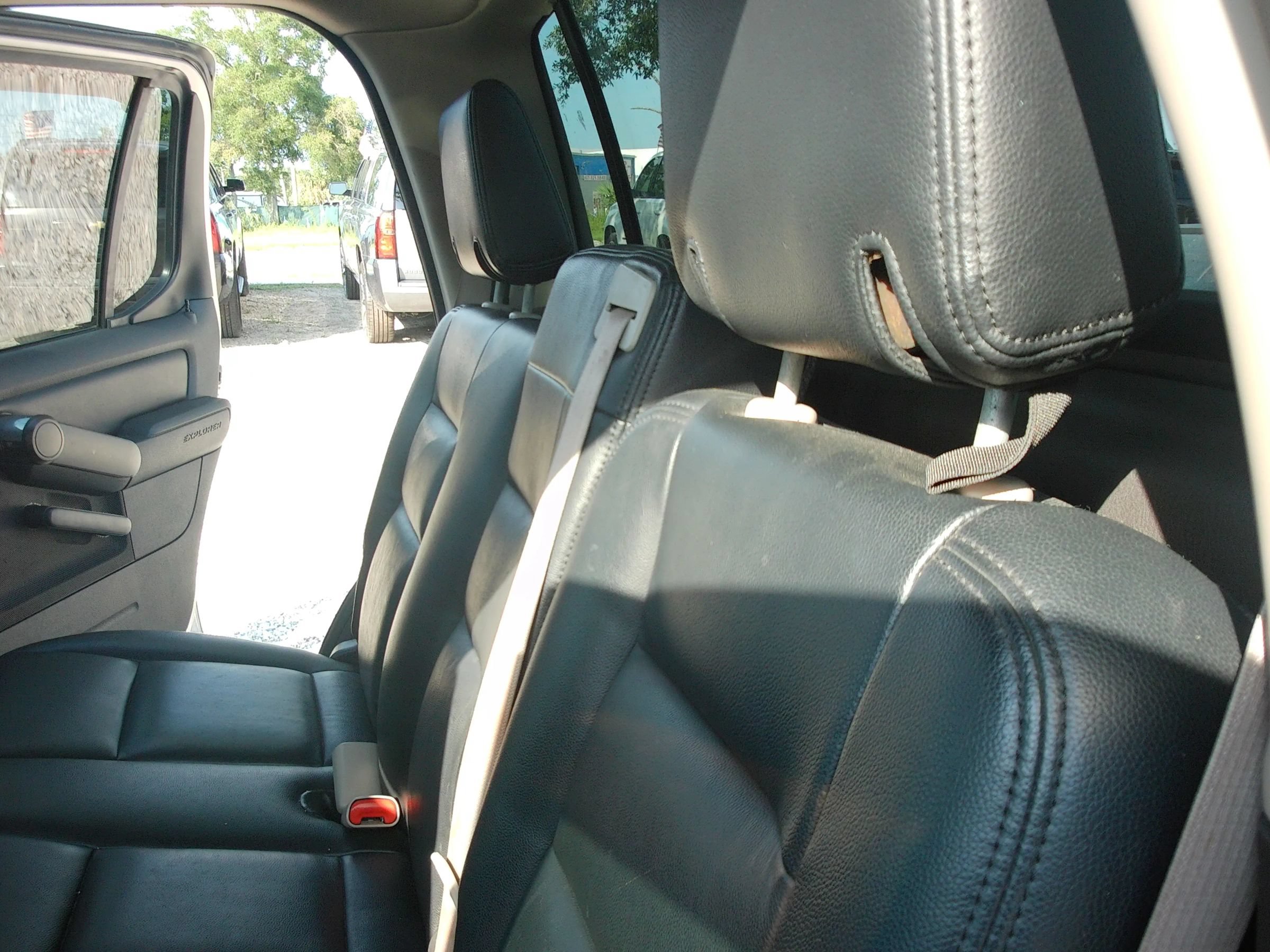 Used 2008 Ford Explorer Sport Trac XLT AWD/4WD image 26