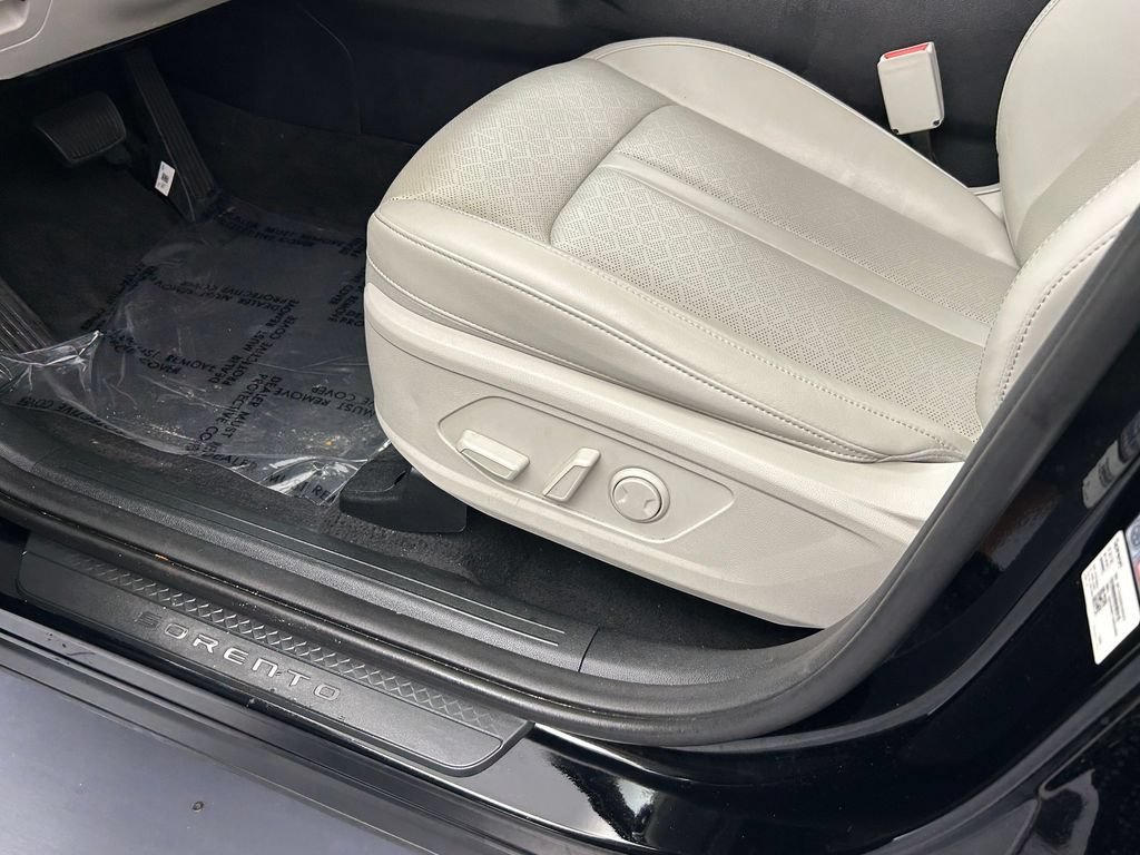 Used 2023 Kia Sorento S FWD image 52