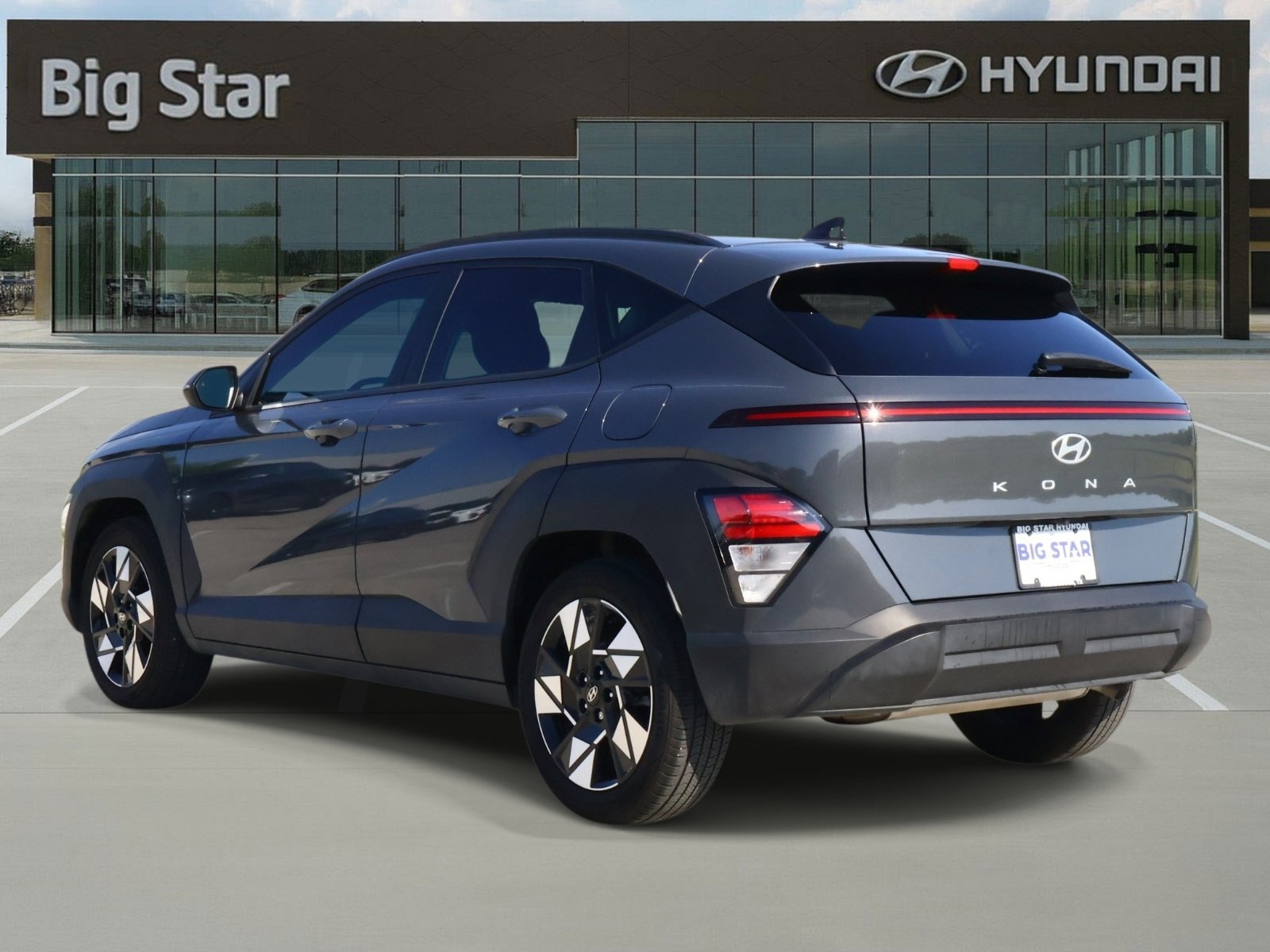 Certified 2024 Hyundai Kona SEL w/ Convenience Package FWD image 3
