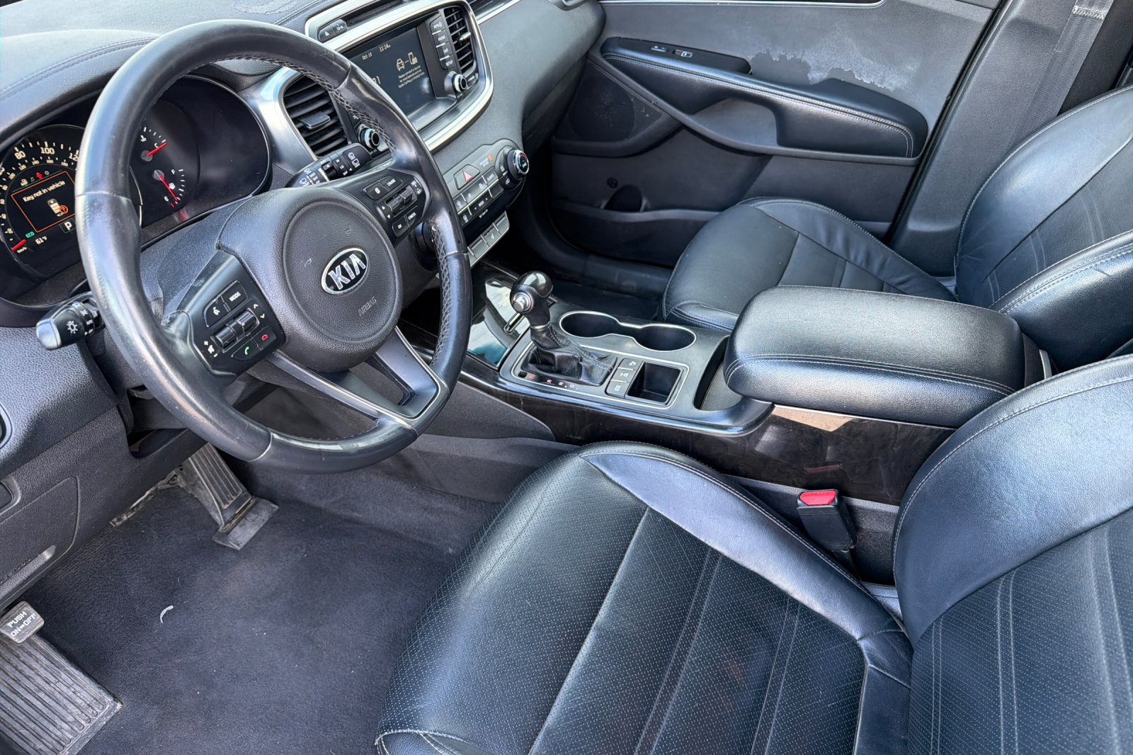 Used 2017 Kia Sorento EX AWD/4WD image 9
