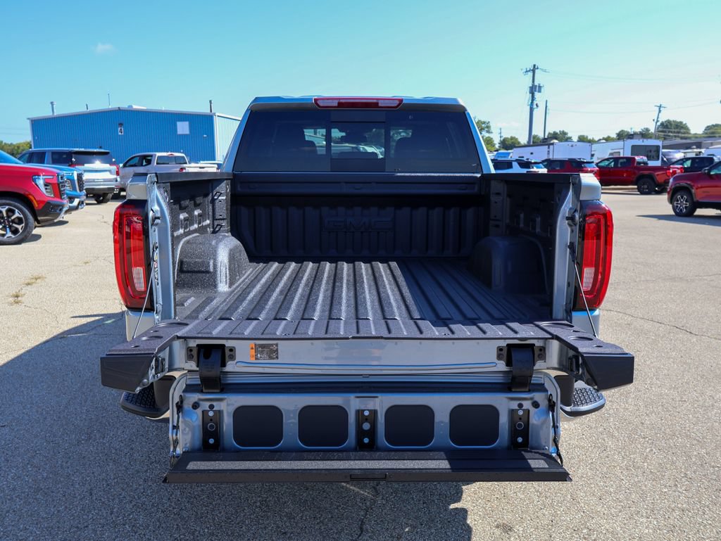 New 2026 GMC Sierra 1500 SLT w/ SLT Premium Plus Package AWD/4WD image 5