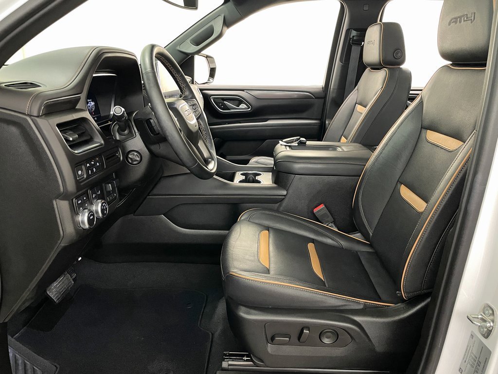Used 2023 GMC Yukon XL AT4 w/ Max Trailering Package image 10