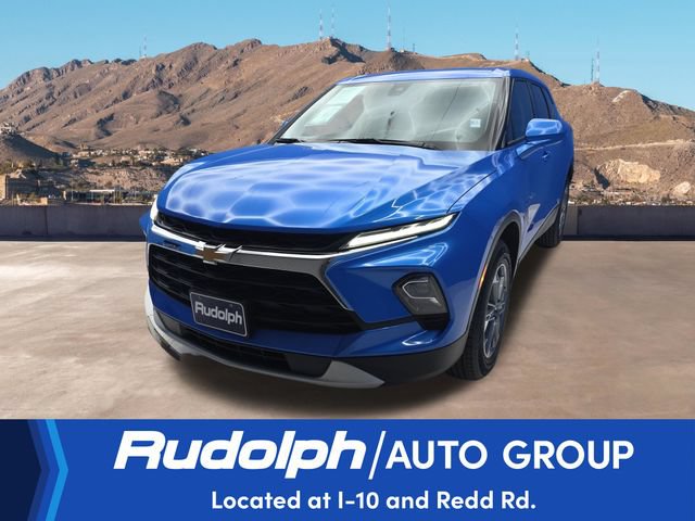 Used 2025 Chevrolet Blazer LT FWD image 1