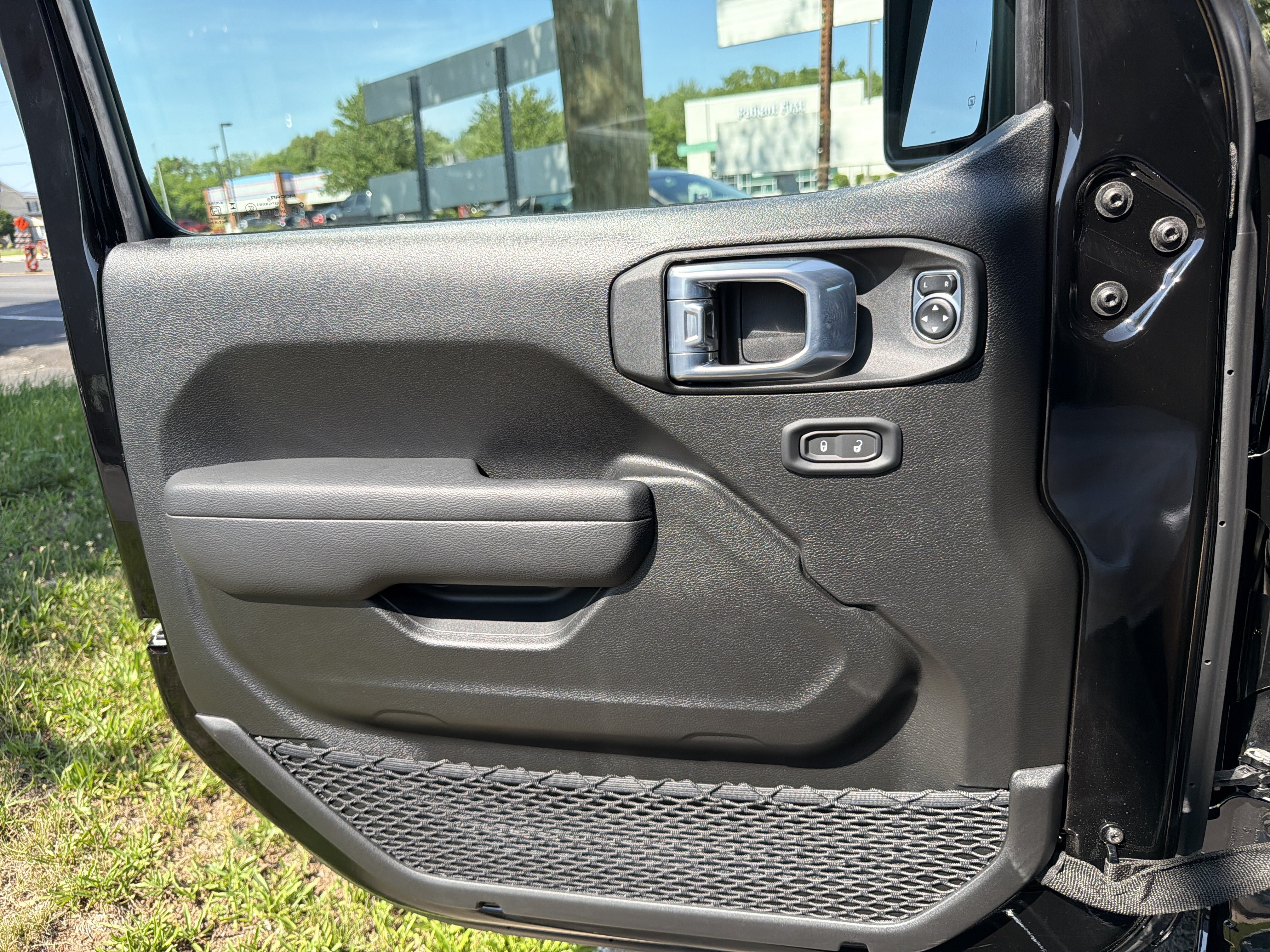 Used 2026 Jeep Gladiator Sport AWD/4WD image 38