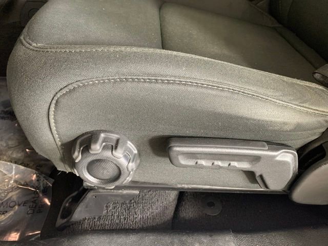 Used 2021 Jeep Wrangler Unlimited Sahara w/ Uconnect 4C Nav & Sound Group image 14