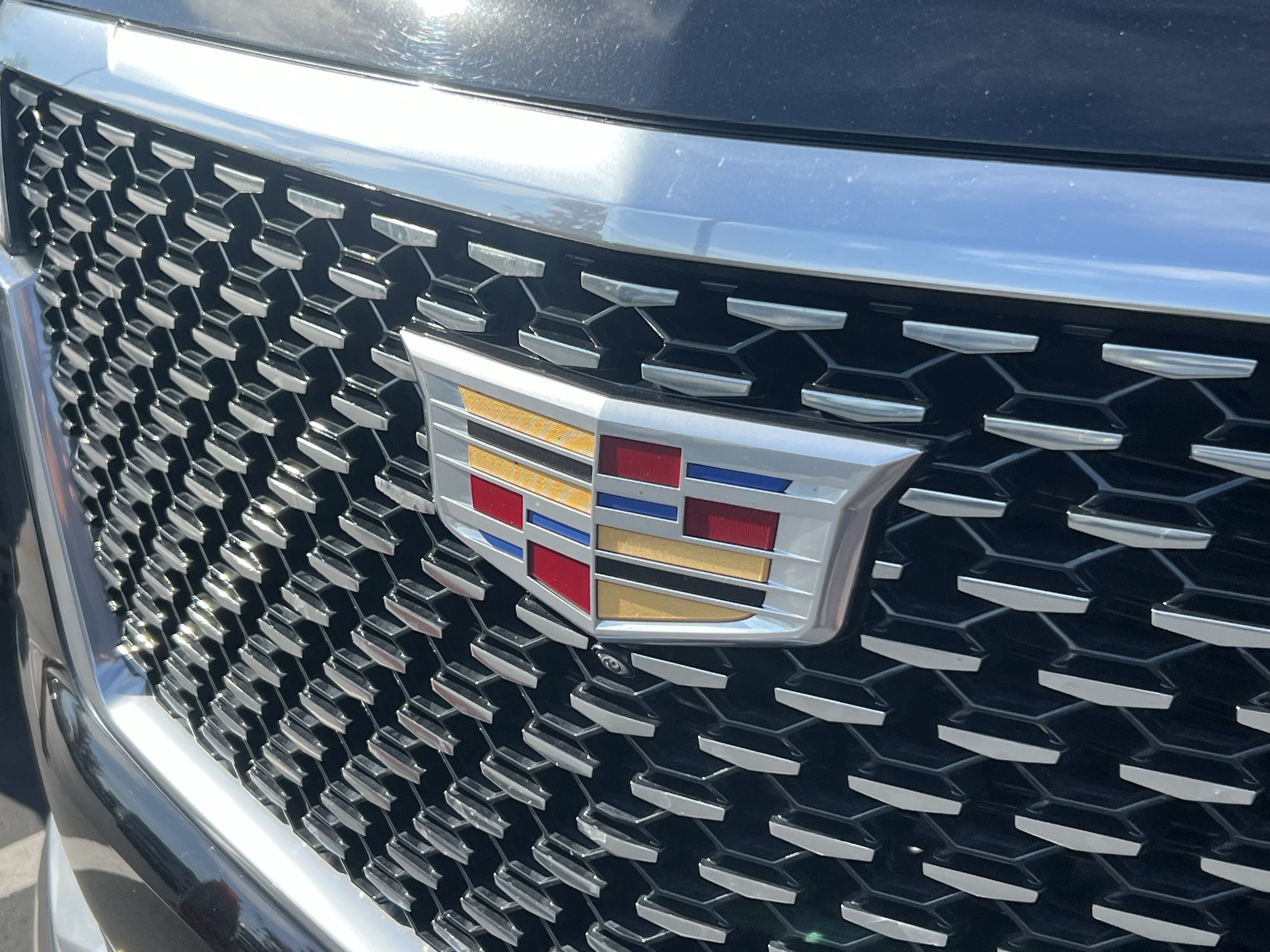 Used 2022 Cadillac Escalade Luxury AWD/4WD image 34