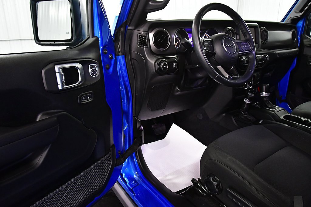 Used 2023 Jeep Wrangler Willys image 14