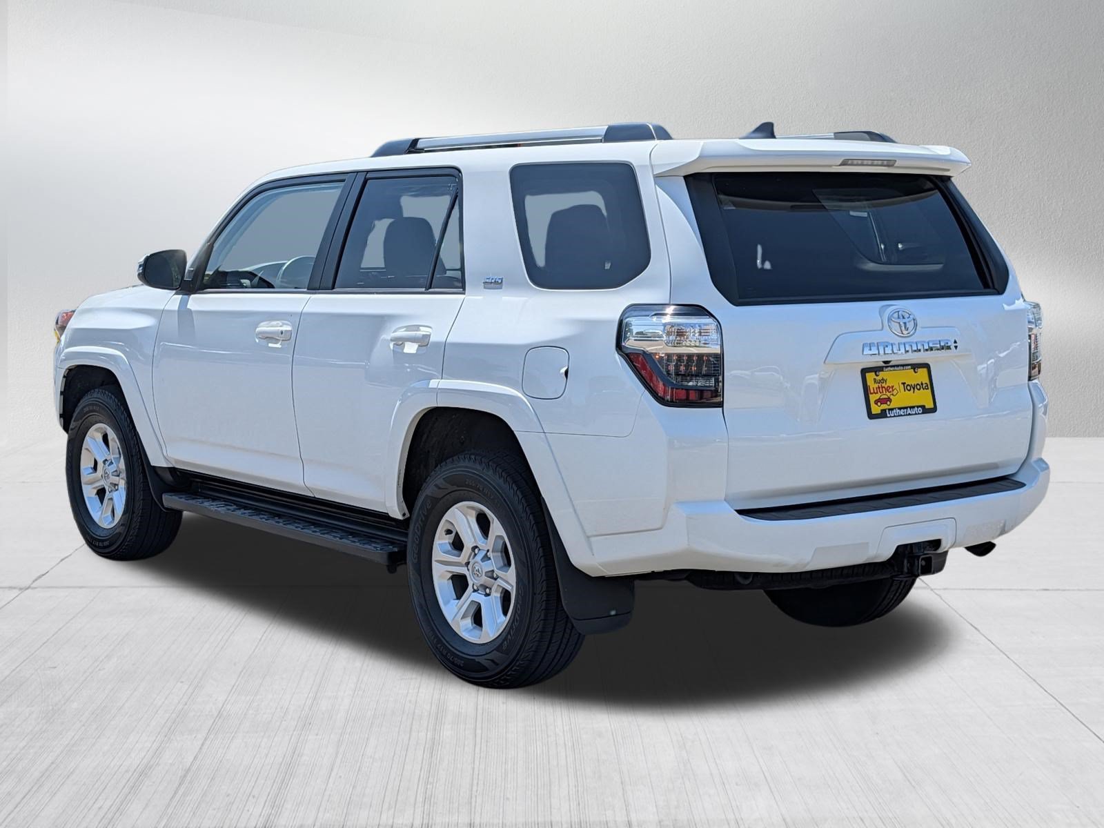 Certified 2024 Toyota 4Runner SR5 Premium AWD/4WD image 5