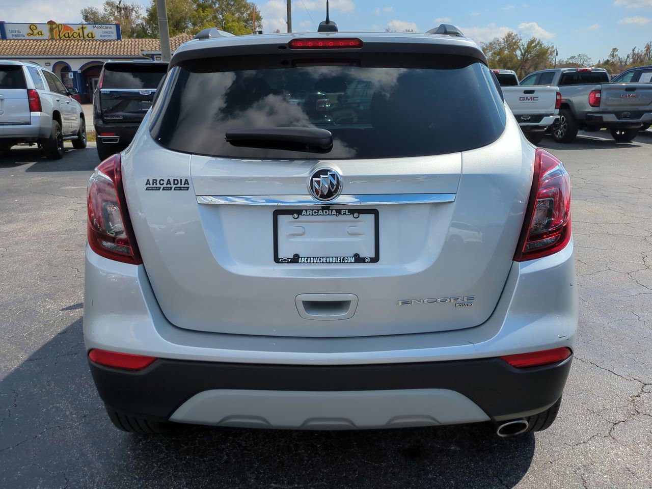 Used 2022 Buick Encore Preferred w/ Safety Package AWD/4WD image 5