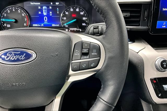 Used 2024 Ford Explorer XLT w/ Equipment Group 202A AWD/4WD image 13
