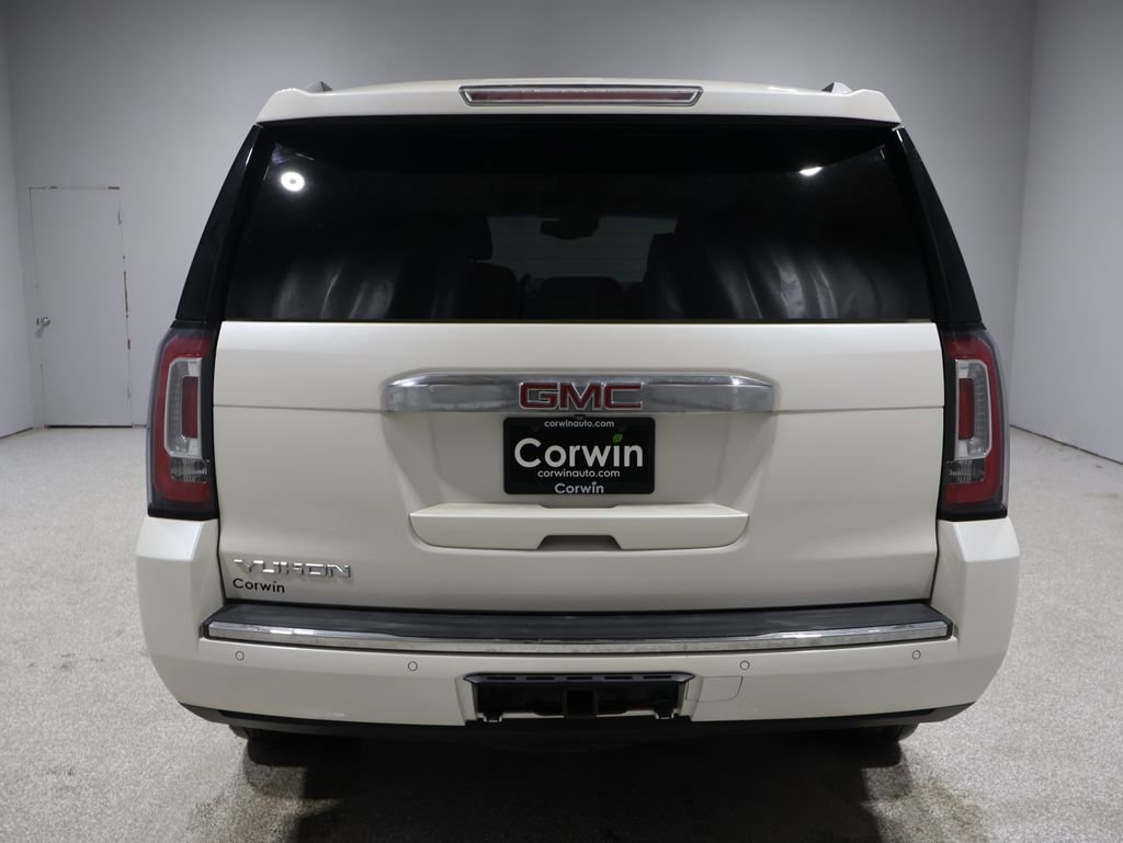 Used 2015 GMC Yukon Denali w/ Open Road Package image 3
