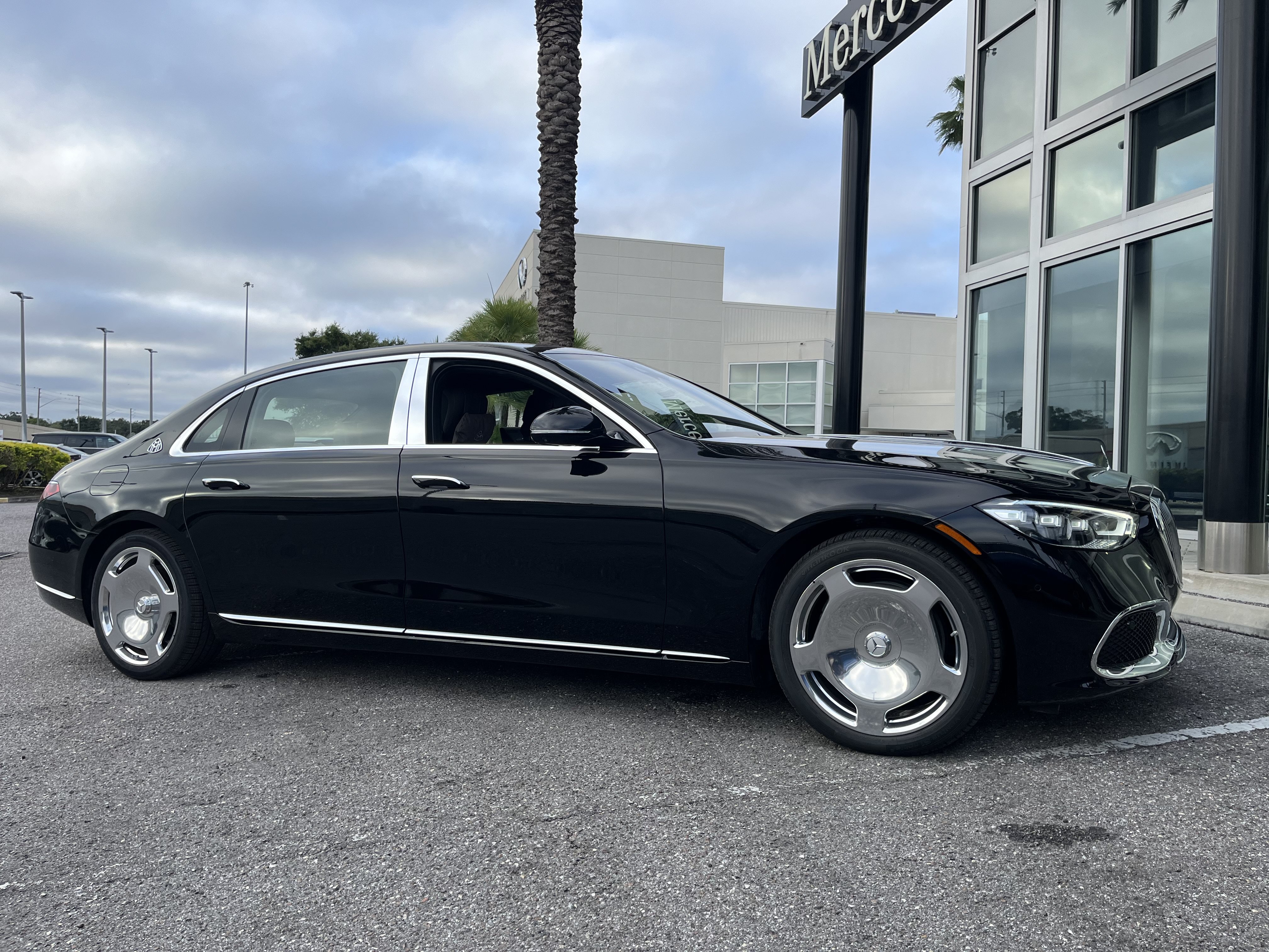 New 2026 Mercedes-Benz Maybach S 580 4MATIC image 9