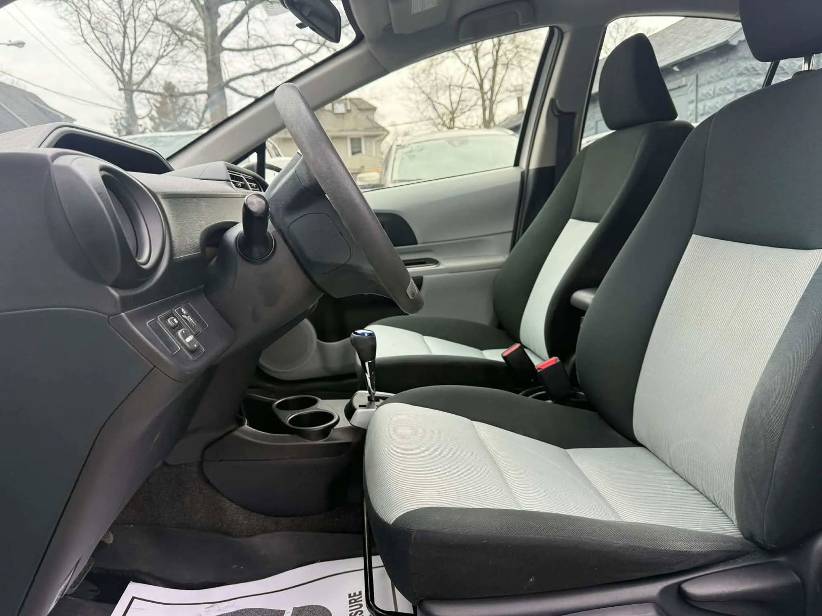 Used 2014 Toyota Prius C Two image 7