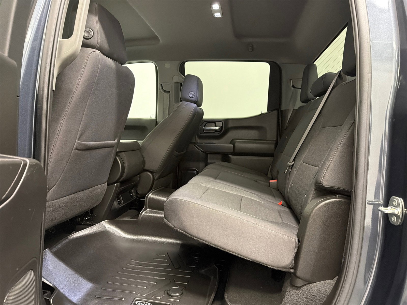 Used 2022 Chevrolet Silverado 1500 Custom w/ LPO, Dark Essentials Package image 16