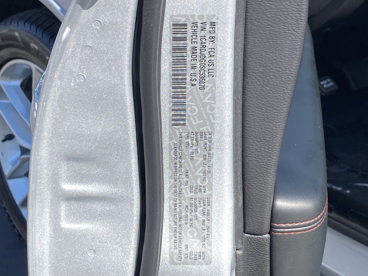 Used 2025 Dodge Durango GT AWD/4WD image 36