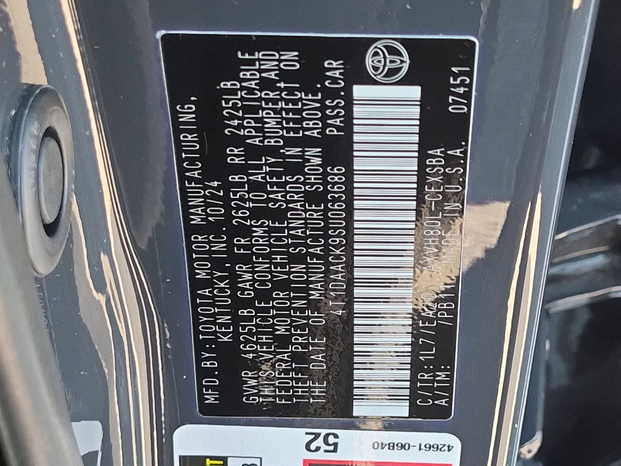 Used 2025 Toyota Camry SE FWD image 39