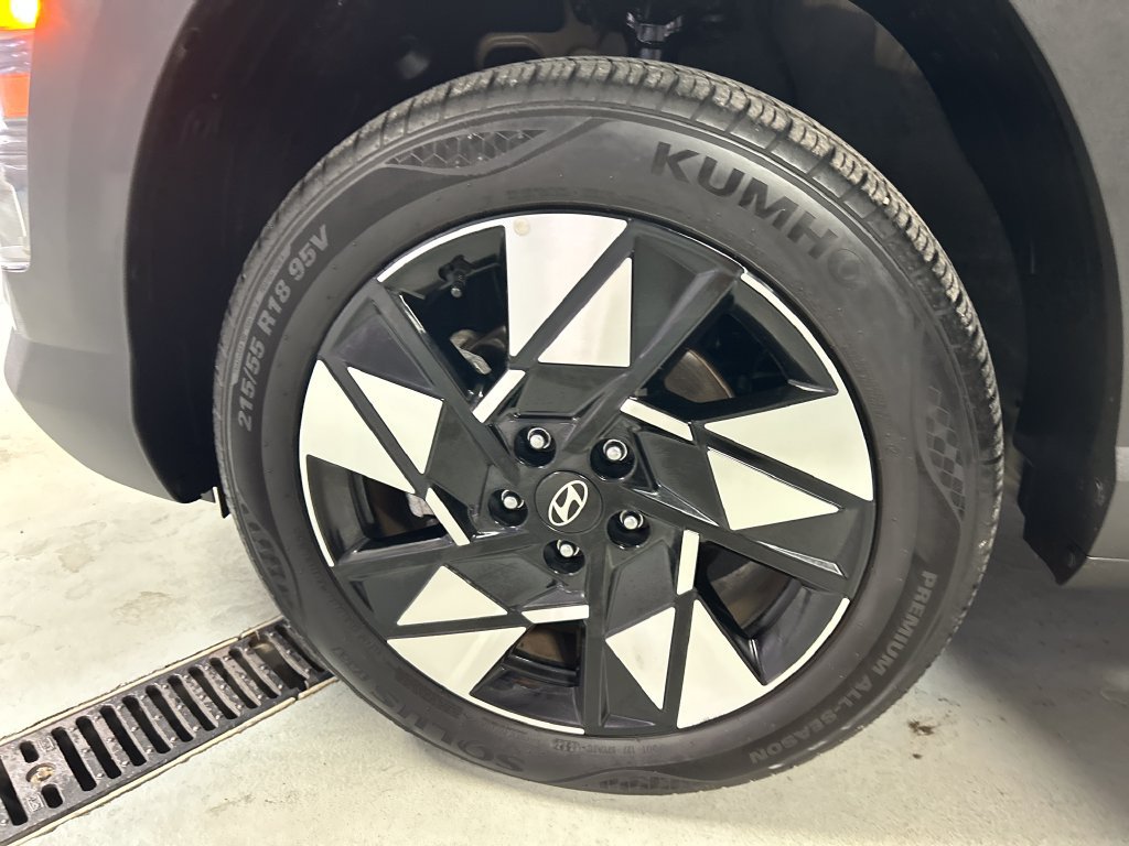 Used 2025 Hyundai Kona SEL AWD/4WD image 9