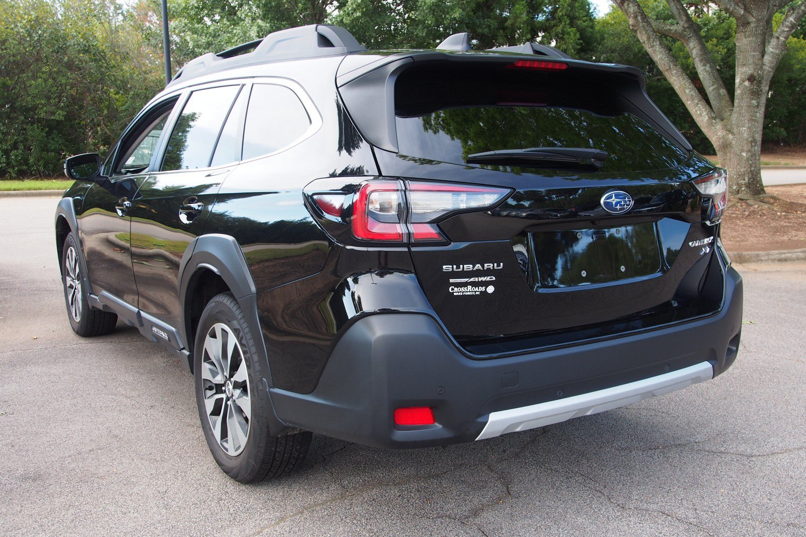 Used 2025 Subaru Outback Limited XT AWD/4WD image 5