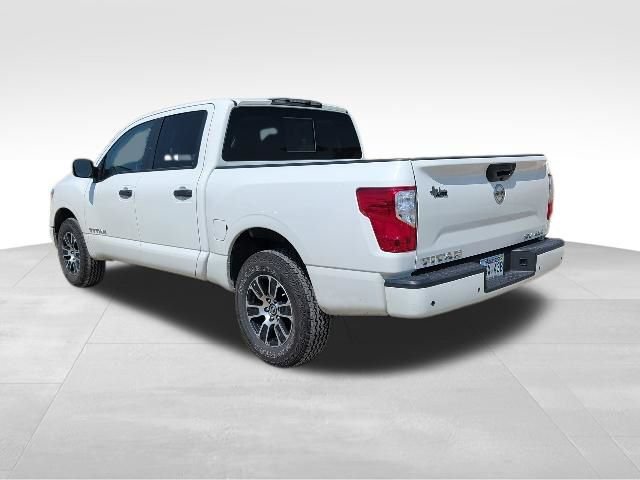 Used 2022 Nissan Titan SV AWD/4WD image 5