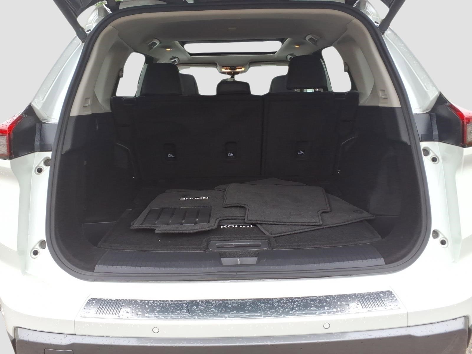 Used 2024 Nissan Rogue SL w/ SL Premium Package AWD/4WD image 16