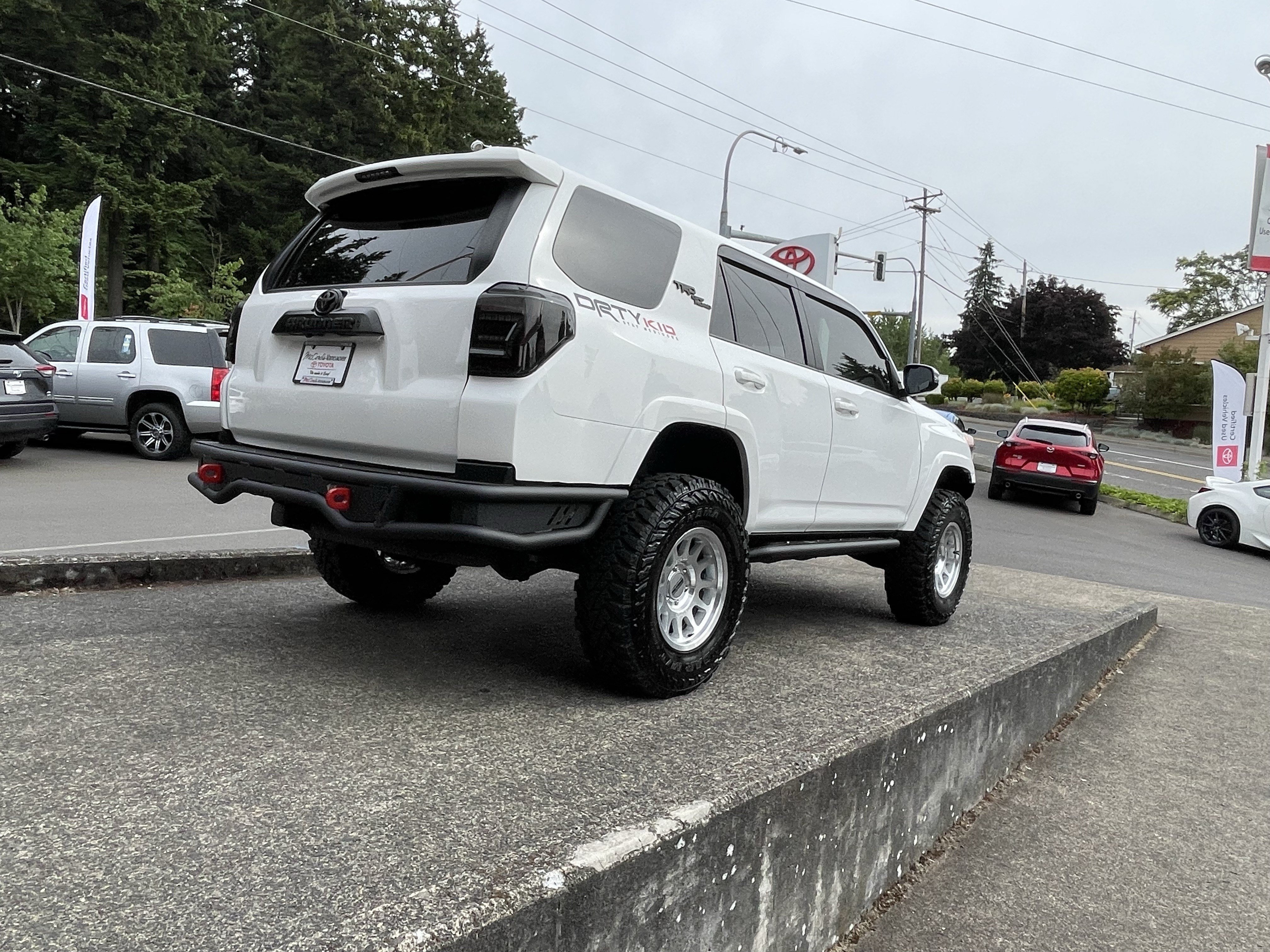 Certified 2023 Toyota 4Runner TRD Off-Road Premium AWD/4WD image 10