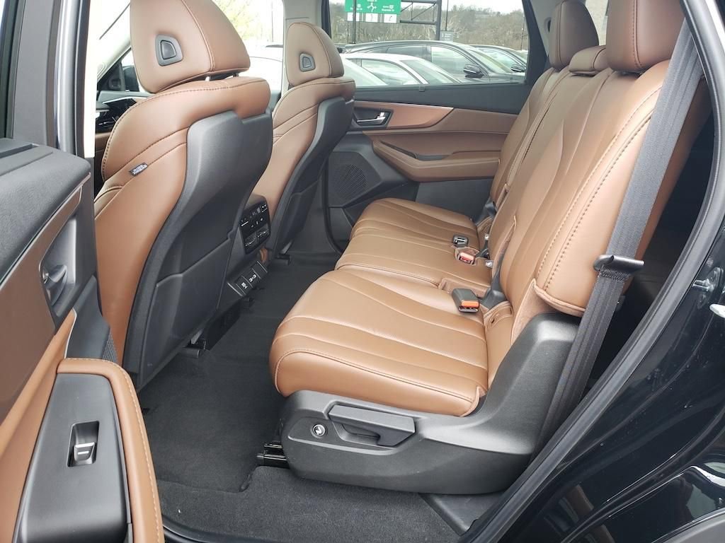 Certified 2024 Acura MDX SH-AWD w/ Technology Package image 32