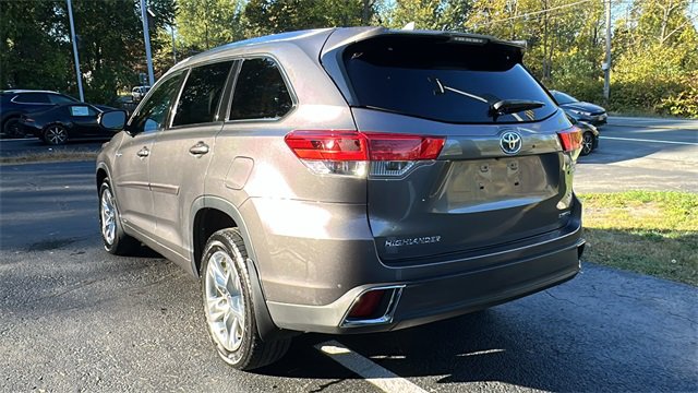 Used 2017 Toyota Highlander Limited image 8