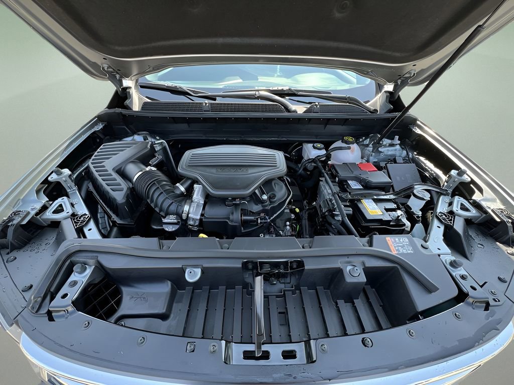 Certified 2023 GMC Acadia SLT w/ Trailering Package image 30