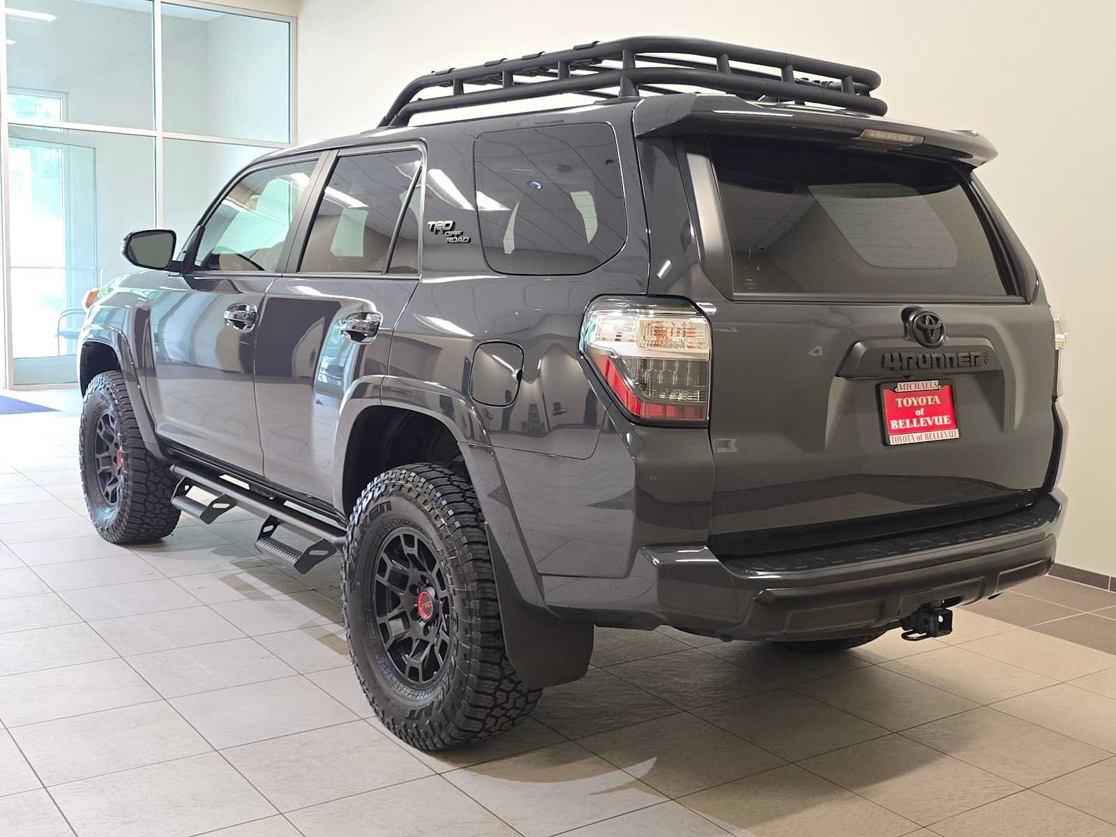 Certified 2024 Toyota 4Runner TRD Off-Road Premium w/ Moonroof Package AWD/4WD image 4