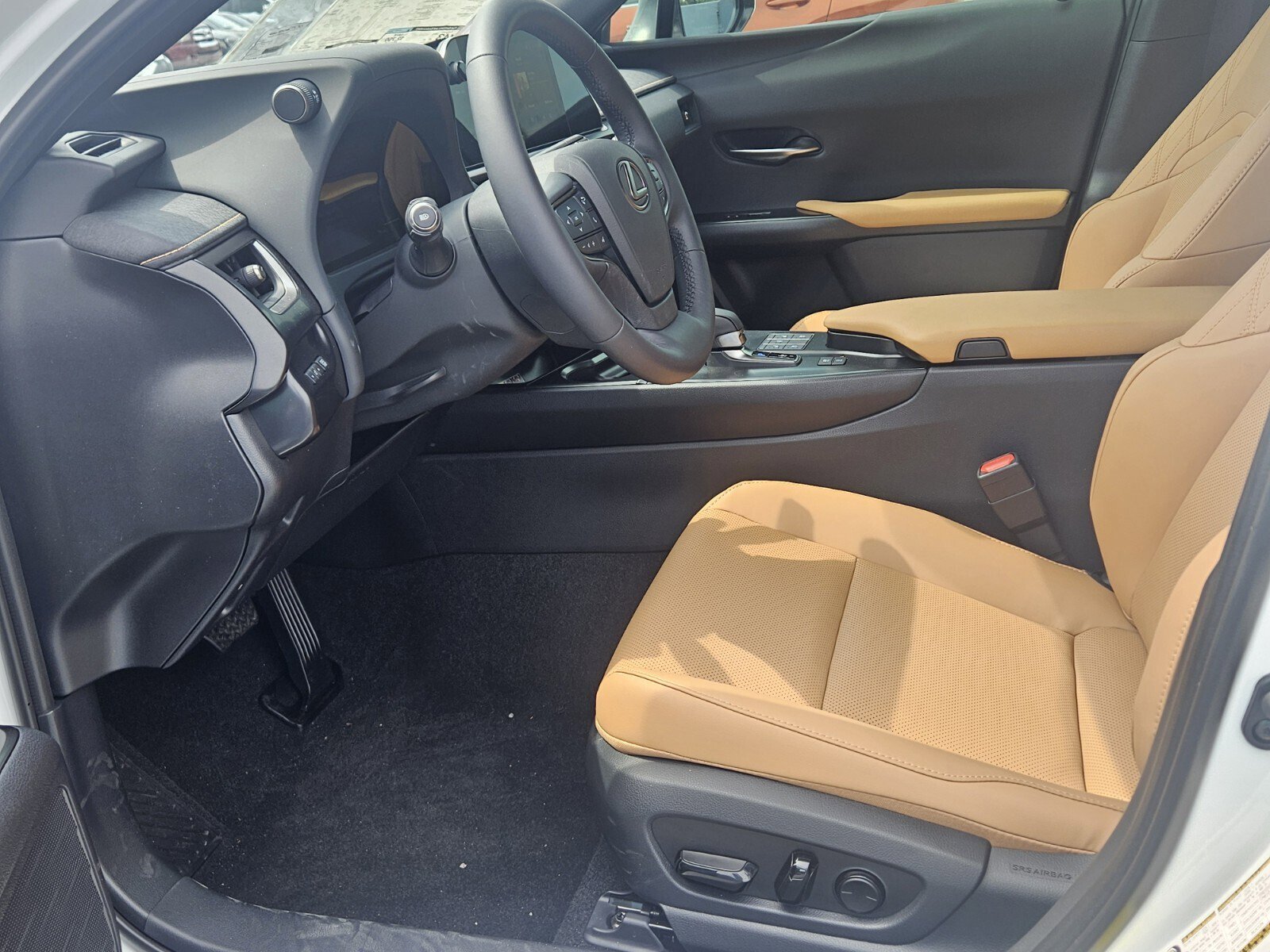 New 2026 Lexus UX 300h FWD image 12