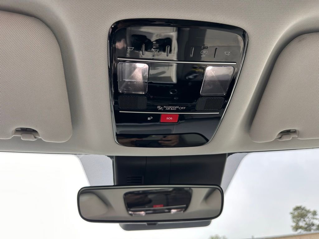 Used 2025 Hyundai Santa Fe SEL image 33