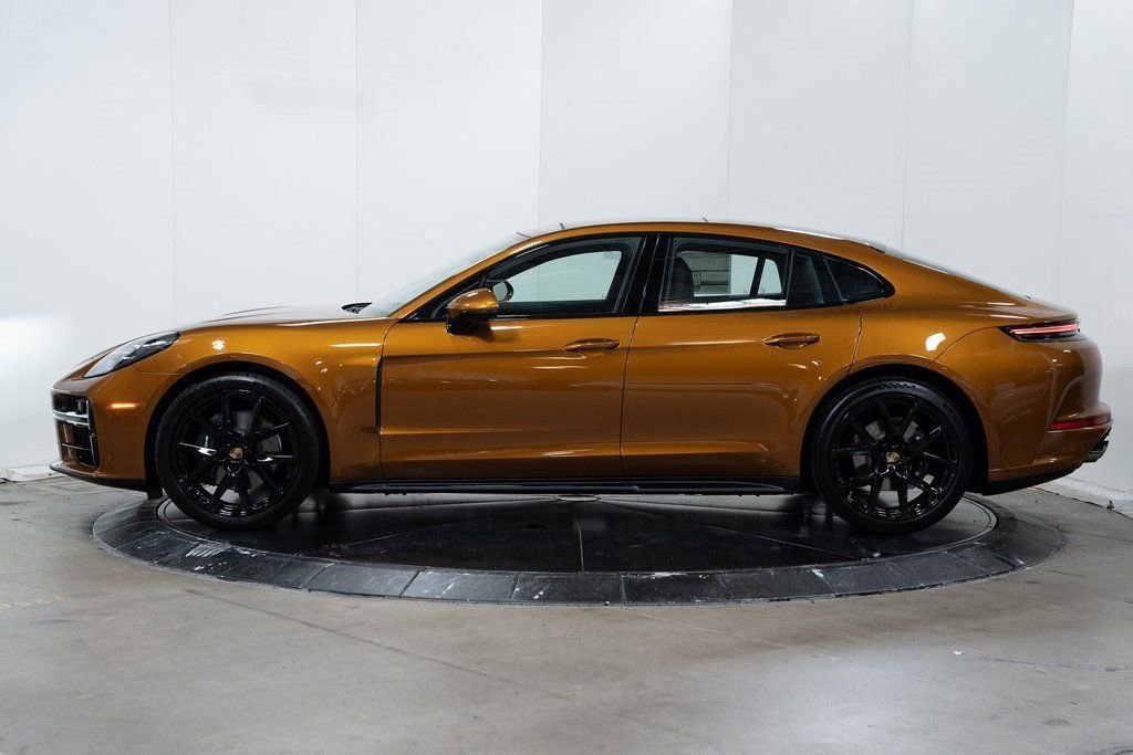 Certified 2024 Porsche Panamera image 2